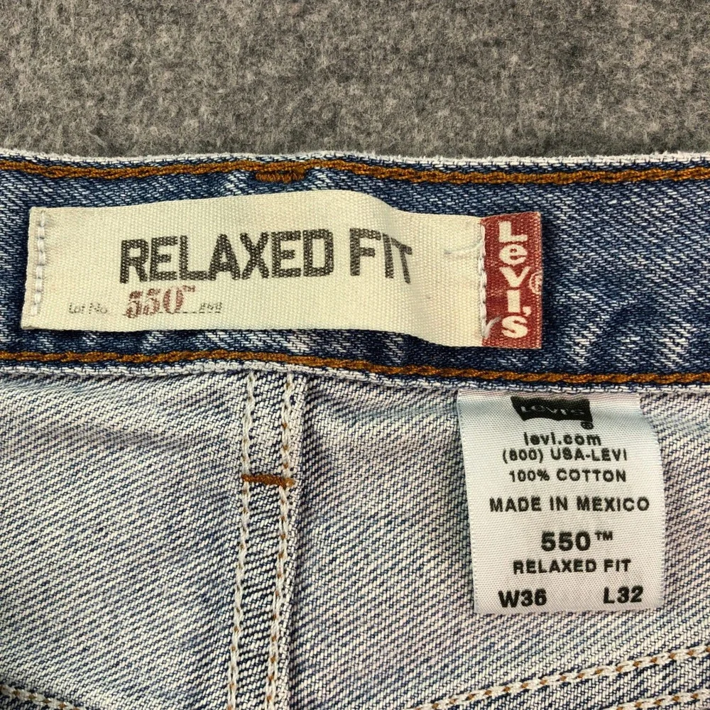 Levi's 550 Vintage Mens Jeans 36x30 Relaxed Fit Tapered Leg Light Wash Denim